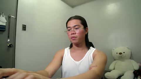 Snapshot of urfuckinghighness chatting on 03-21-26, 04:28 ask me online show from 03-21-26, 04:28