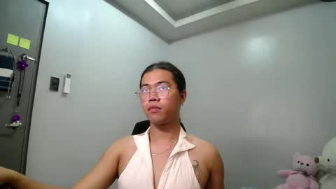 Snapshot of urfuckinghighness chatting on 06-09-26, 09:32 ask me online show from 06-09-26, 09:32