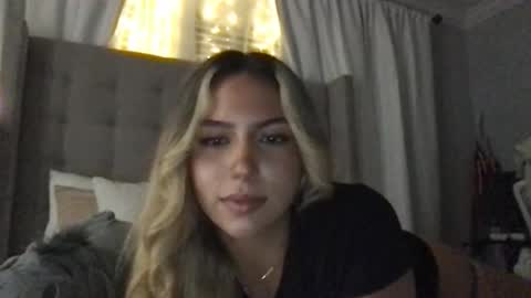 Snapshot of urgfmandy chatting on 12-03-25, 02:52 urgfmandy online show from 12-03-25, 02:52