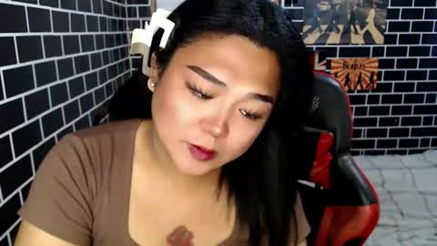 Dimple online show from 09-18-25, 05:42