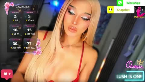 Snapshot of urgoddess_bella chatting on 05-08-26, 06:35 My bella 3 online show from 05-08-26, 06:35