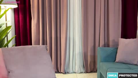 Snapshot of urgoddessjenny chatting on 12-28-24, 02:32 Jenny online show from 12-28-24, 02:32