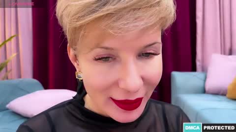 Snapshot of urgoddessjenny chatting on 12-30-24, 10:23 Jenny online show from 12-30-24, 10:23