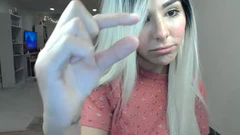 Snapshot of urgoddessmarla chatting on 10-15-25, 01:50 Goddess Marla online show from 10-15-25, 01:50