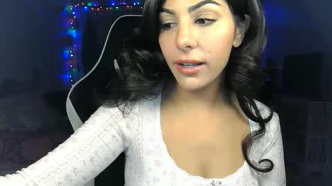 Snapshot of urgoddessmarla chatting on 11-13-25, 04:44 Goddess Marla online show from 11-13-25, 04:44