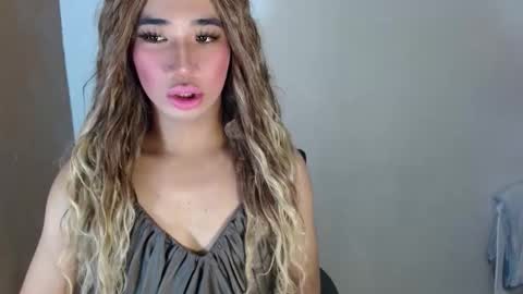 Snapshot of urguy_habibi chatting on 06-11-26, 05:27 Bib online show from 06-11-26, 05:27