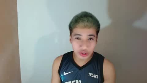 Snapshot of urguy_habibi chatting on 06-17-26, 06:31 Bib online show from 06-17-26, 06:31