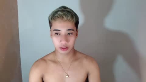 Snapshot of urguy_habibi chatting on 06-24-26, 10:42 Bib online show from 06-24-26, 10:42