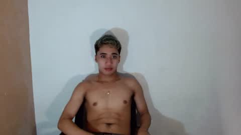 Snapshot of urguy_habibi chatting on 06-25-26, 04:44 Bib online show from 06-25-26, 04:44