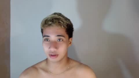 Snapshot of urguy_habibi chatting on 07-05-26, 12:12 Bib online show from 07-05-26, 12:12
