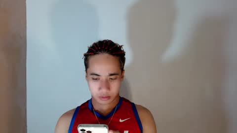 Snapshot of urguy_habibi chatting on 07-08-26, 12:09 Bib online show from 07-08-26, 12:09