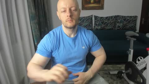 Snapshot of urgymcrush chatting on 02-08-25, 10:51 UrGymCrush online show from 02-08-25, 10:51