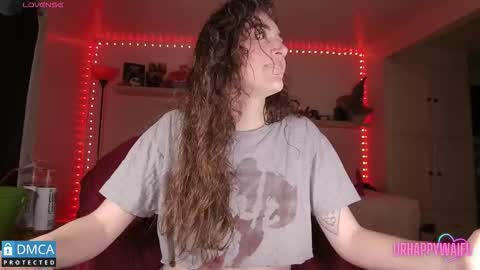 Snapshot of urhappywaifu chatting on 10-15-25, 12:22 kae online show from 10-15-25, 12:22