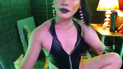 Snapshot of urhardcockqueenxxx chatting on 10-06-25, 09:12 queen norelle online show from 10-06-25, 09:12