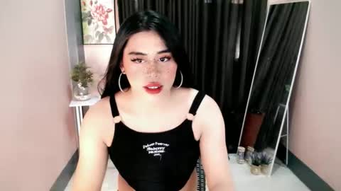 urhotdexie69 online show from 10-05-25, 03:05