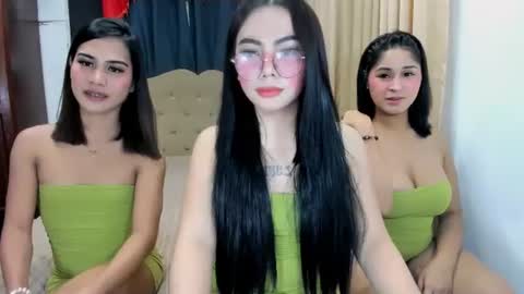 urhotgirl_sexyariela online show from 06-17-26, 08:32