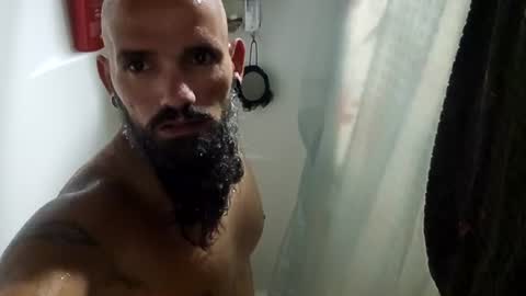 urhukleberry69 online show from 06-17-26, 07:55