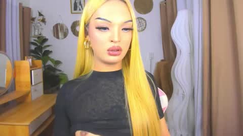 Snapshot of urladyprincessmassivecock chatting on 02-18-26, 04:14 jhaii online show from 02-18-26, 04:14