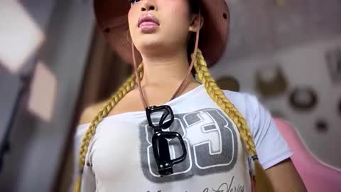 Snapshot of urladyprincessmassivecock chatting on 03-30-26, 04:02 jhaii online show from 03-30-26, 04:02