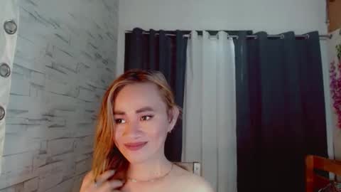 urlovely_che online show from 03-28-26, 04:34