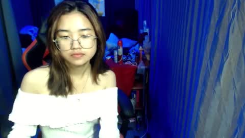 urlovelychinita online show from 01-10-25, 10:04