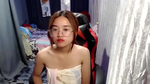 urlovelychinita online show from 01-13-25, 11:52
