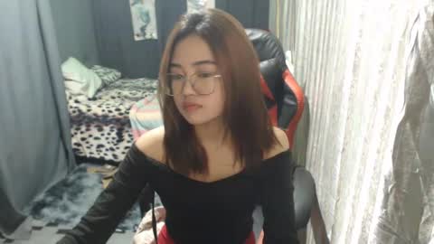 urlovelychinita online show from 01-25-25, 08:31