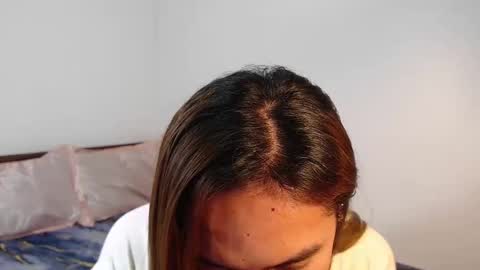 Snapshot of urlovelypinayxxx chatting on 11-20-25, 04:29 MIYA online show from 11-20-25, 04:29