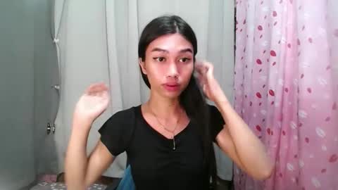 urloverjasmine_xx online show from 05-18-26, 01:13
