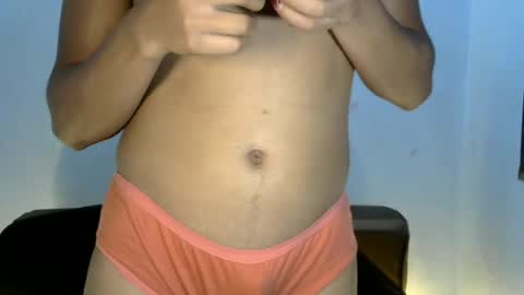 Snapshot of urluckyfuck123 chatting on 07-12-26, 11:18 Jasmin online show from 07-12-26, 11:18