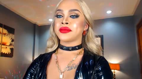 Snapshot of urmajestytyra chatting on 01-17-25, 02:29 UrMajestyTyra online show from 01-17-25, 02:29