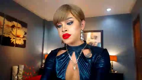Snapshot of urmajestytyra chatting on 01-24-25, 03:32 UrMajestyTyra online show from 01-24-25, 03:32