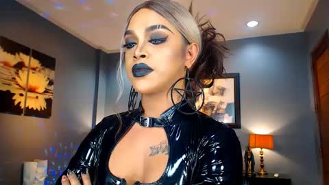 Snapshot of urmajestytyra chatting on 02-05-25, 06:46 UrMajestyTyra online show from 02-05-25, 06:46