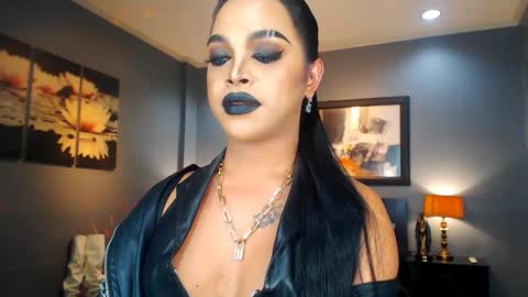 Snapshot of urmajestytyra chatting on 03-04-25, 06:47 UrMajestyTyra online show from 03-04-25, 06:47