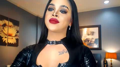 Snapshot of urmajestytyra chatting on 03-05-25, 01:10 UrMajestyTyra online show from 03-05-25, 01:10