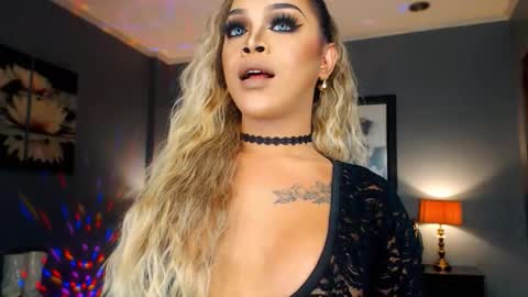 Snapshot of urmajestytyra chatting on 09-15-25, 01:38 UrMajestyTyra online show from 09-15-25, 01:38