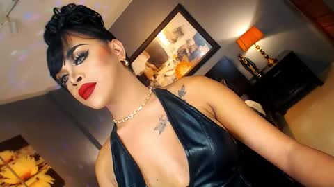 Snapshot of urmajestytyra chatting on 11-04-25, 01:27 UrMajestyTyra online show from 11-04-25, 01:27