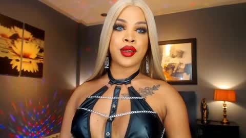 UrMajestyTyra online show from 05-14-26, 12:50