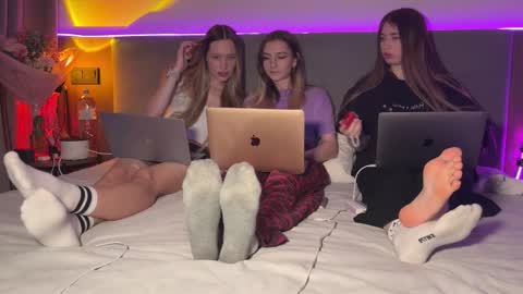 urmissalice online show from 02-07-26, 03:16