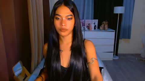 ur fave sanya online show from 03-22-26, 11:46