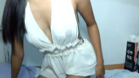 It me SHELLA  online show from 07-07-26, 02:54