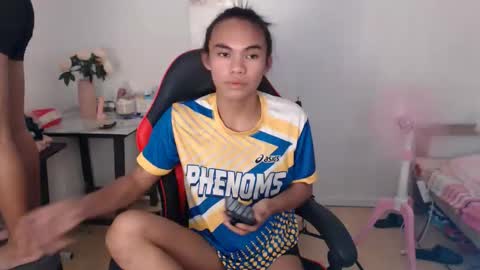 Snapshot of urnaughtysexy_alina chatting on 09-20-25, 09:32 Your sexy alina online show from 09-20-25, 09:32