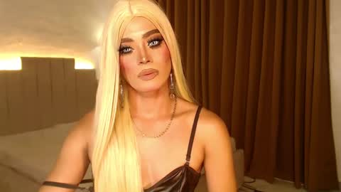 Snapshot of urnauthy_ciliaxxx chatting on 02-03-25, 11:53 cecilia online show from 02-03-25, 11:53