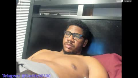 Snapshot of urnewdaddy90 chatting on 05-20-26, 03:34 Big Daddy online show from 05-20-26, 03:34