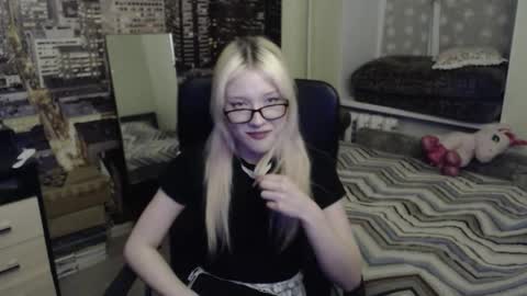Mary online show from 03-15-26, 07:31