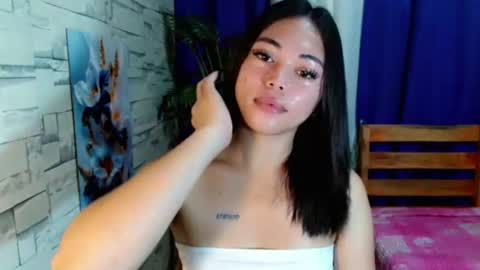 Snapshot of urpinay_girl01 chatting on 06-16-26, 01:19 Ms Ayesha online show from 06-16-26, 01:19