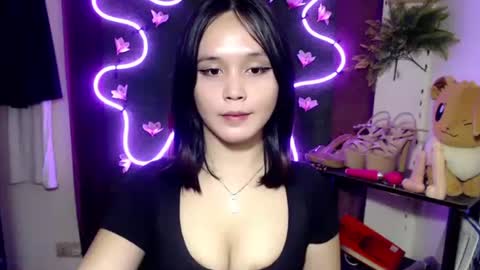 Snapshot of urpinay_pia chatting on 10-28-25, 10:56 Pia online show from 10-28-25, 10:56