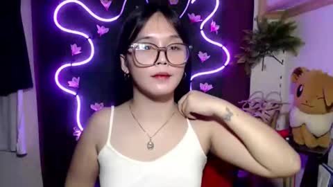 Snapshot of urpinay_pia chatting on 10-29-25, 10:44 Pia online show from 10-29-25, 10:44