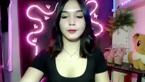 Snapshot of urpinay_pia chatting on 11-04-25, 04:39 Pia online show from 11-04-25, 04:39