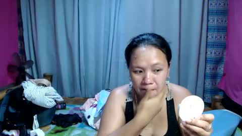 urpinay_singlemother online show from 04-17-26, 12:30